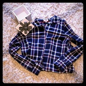 👔CROWN & IVY PLAID BUTTON-UP👑